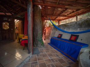1 bedroom cabin, 3 blocks from beach and center of San Juan